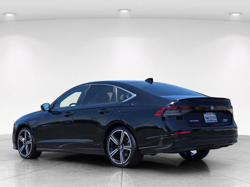 Used 2024 Honda Accord Sport image 6