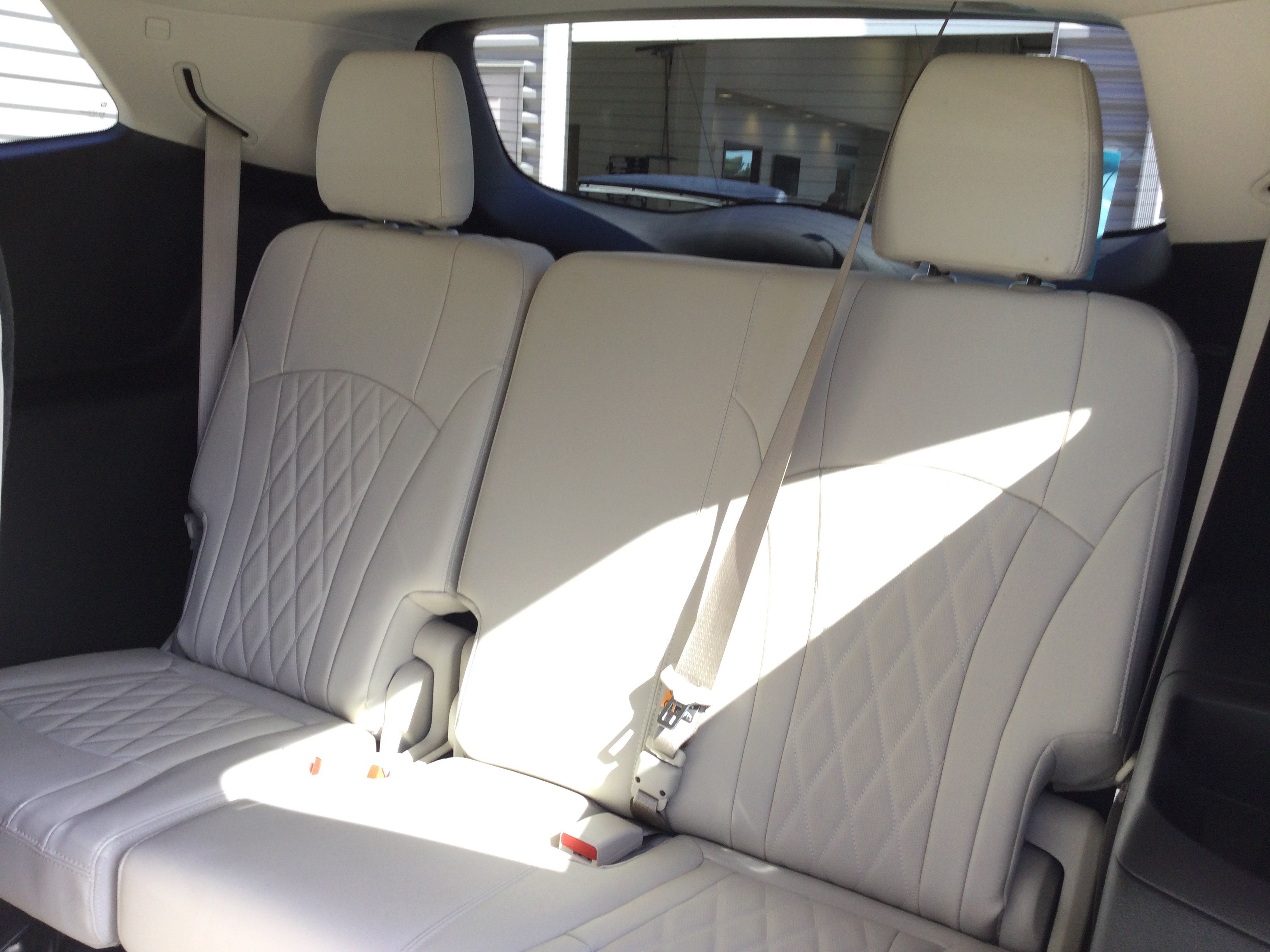 Used 2023 Buick Enclave Avenir w/ Avenir Technology Package AWD/4WD image 9