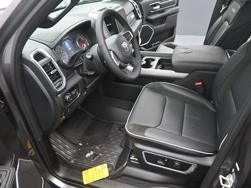 New 2026 RAM 1500 Laramie w/ Night Edition AWD/4WD image 9
