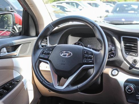 Used 2016 Hyundai Tucson Limited FWD image 12