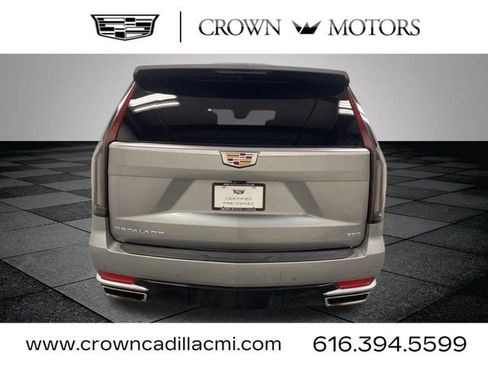 Certified 2024 Cadillac Escalade Premium Luxury AWD/4WD image 5