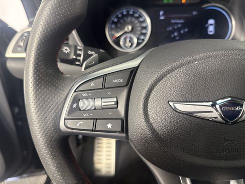 Used 2023 Genesis G70 2.0T w/ Sport Prestige Package RWD image 26
