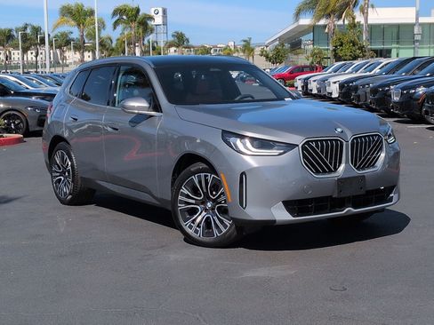 New 2026 BMW X3 xDrive30i w/ Convenience Package AWD/4WD image 2