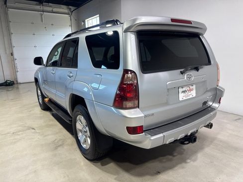 Used 2005 Toyota 4Runner Limited AWD/4WD image 5