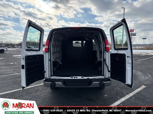 Used 2024 Chevrolet Express 2500 w/ Driver Convenience Package image 23