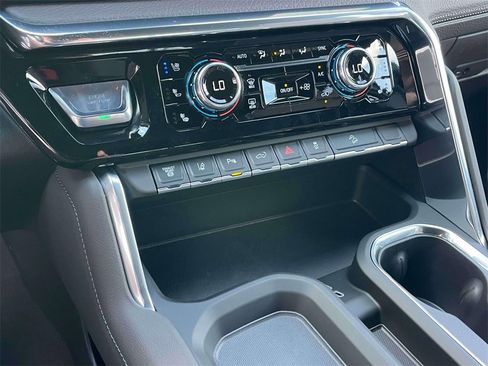 New 2026 GMC Sierra 2500 Denali w/ Denali Reserve Package image 28