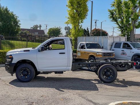 New 2025 RAM 3500 Tradesman image 3