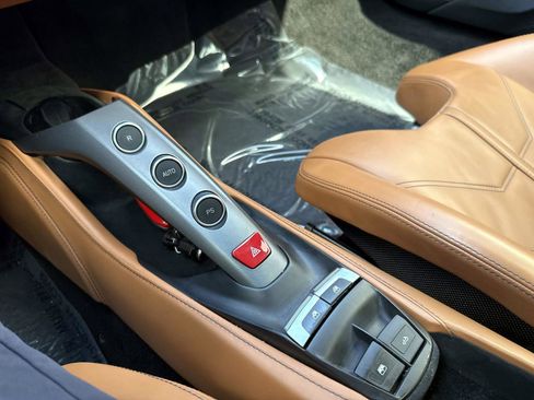 Used 2018 Ferrari 488 Spider image 31