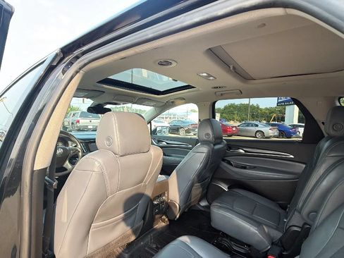 Used 2018 Buick Enclave Premium w/ Trailering Package AWD/4WD image 29