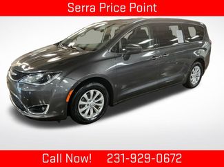 Used 2018 Chrysler Pacifica Touring Plus FWD 360° Tour