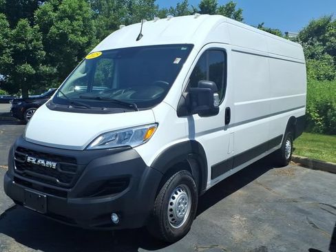 Used 2025 RAM ProMaster 3500 w/ Convenience Group FWD image 3