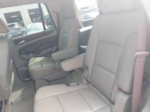 Used 2018 Chevrolet Tahoe LT w/ LT Signature Package AWD/4WD image 15