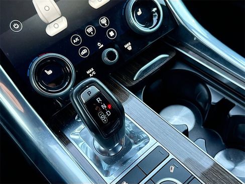 Used 2019 Land Rover Range Rover Sport HSE Dynamic image 18