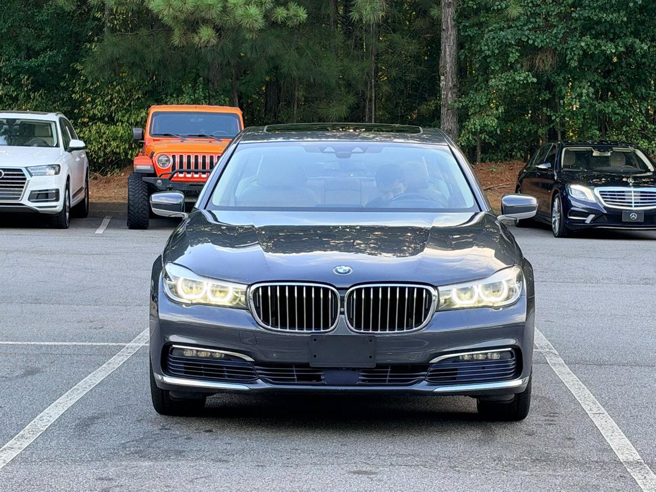 Used 2017 BMW 740i RWD image 4