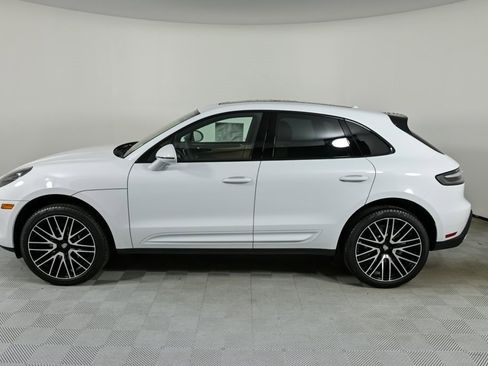 New 2025 Porsche Macan image 2
