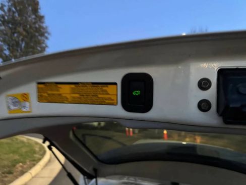 Used 2012 Toyota Venza XLE image 25