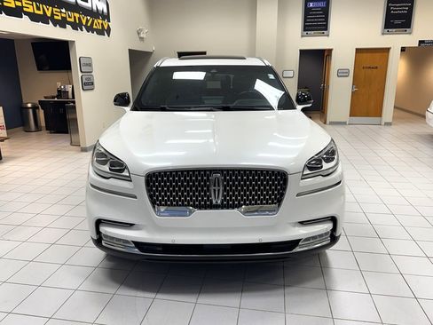 Used 2020 Lincoln Aviator Reserve w/ Equipment Group 202A image 3