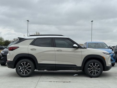 New 2026 Chevrolet TrailBlazer ACTIV image 3