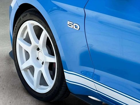 Used 2017 Ford Mustang GT w/ GT Performance Package RWD image 32