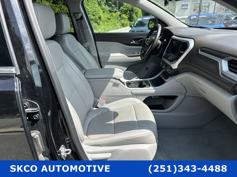 Used 2023 GMC Acadia SLT image 13