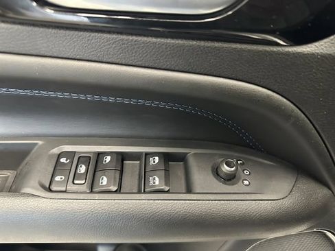 Used 2025 Jeep Compass Limited w/ High Altitude Package AWD/4WD image 25