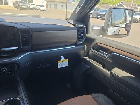New 2026 Chevrolet Silverado 2500 High Country w/ Z71 Off-Road Package AWD/4WD image 21