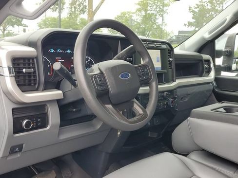 Used 2023 Ford F550 2WD Regular Cab Super Duty image 15