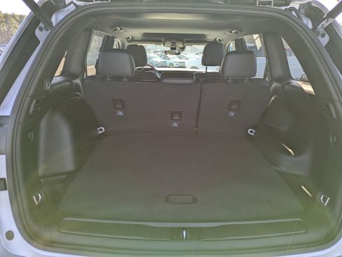 New 2025 Jeep Grand Cherokee LARE image 24