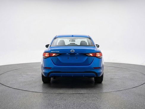 Used 2025 Nissan Sentra SV image 7