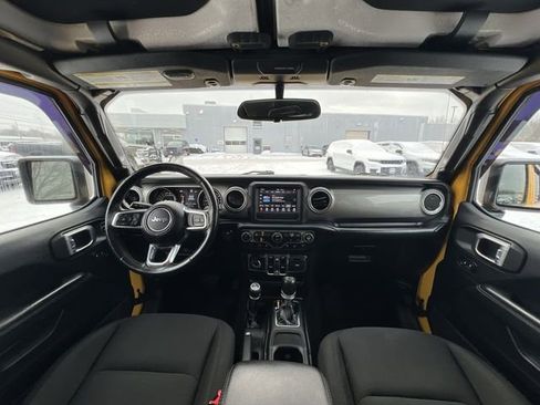 Used 2019 Jeep Wrangler Unlimited Sahara w/ Dual Top Group image 14