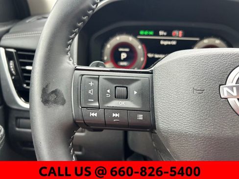 Used 2026 Nissan Rogue SL AWD/4WD image 12