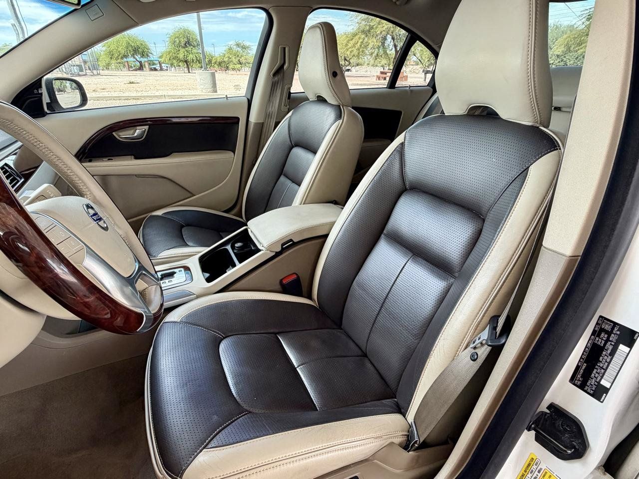 Used 2011 Volvo S80 3.2 w/ Inscription Pkg FWD image 9