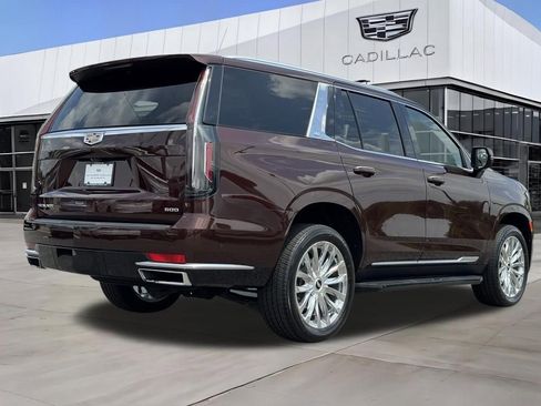 Certified 2023 Cadillac Escalade Premium Luxury w/ LPO, Floor Liner Package AWD/4WD image 9