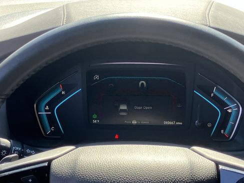 Certified 2024 Honda Odyssey Touring image 23