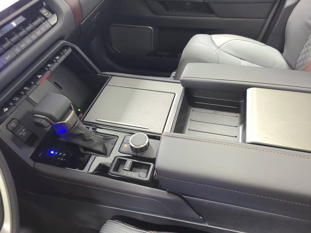 New 2026 Toyota Tundra Capstone AWD/4WD image 30