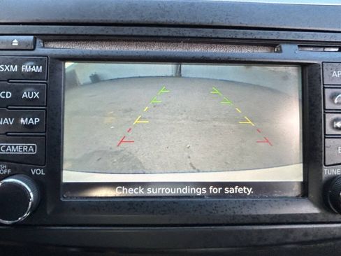 Used 2015 Nissan Sentra SR w/ Navigation Package FWD image 17