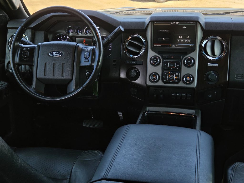 Used 2014 Ford F250 Lariat w/ Lariat Interior Package AWD/4WD image 13