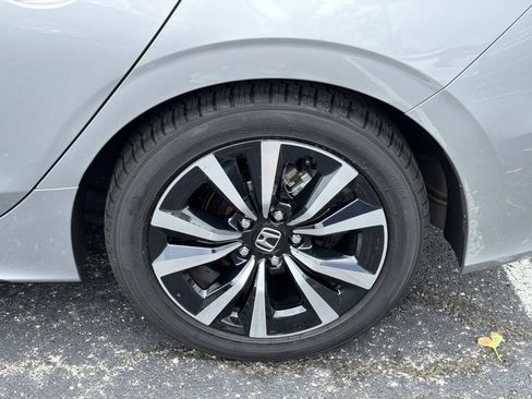 Used 2023 Honda Civic EX-L image 11