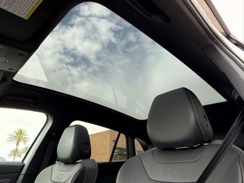 Used 2023 Volkswagen ID.4 Pro S image 16