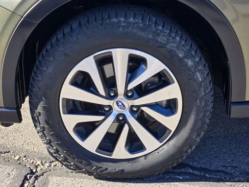 Used 2020 Subaru Outback Premium w/ Popular Package #1 image 10