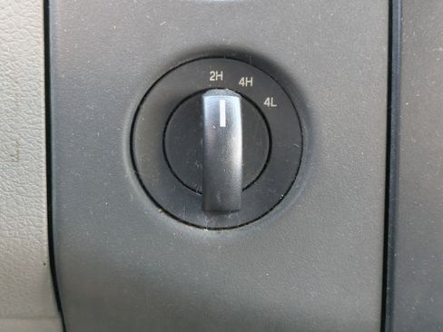 Used 2004 Ford F150 FX4 image 25