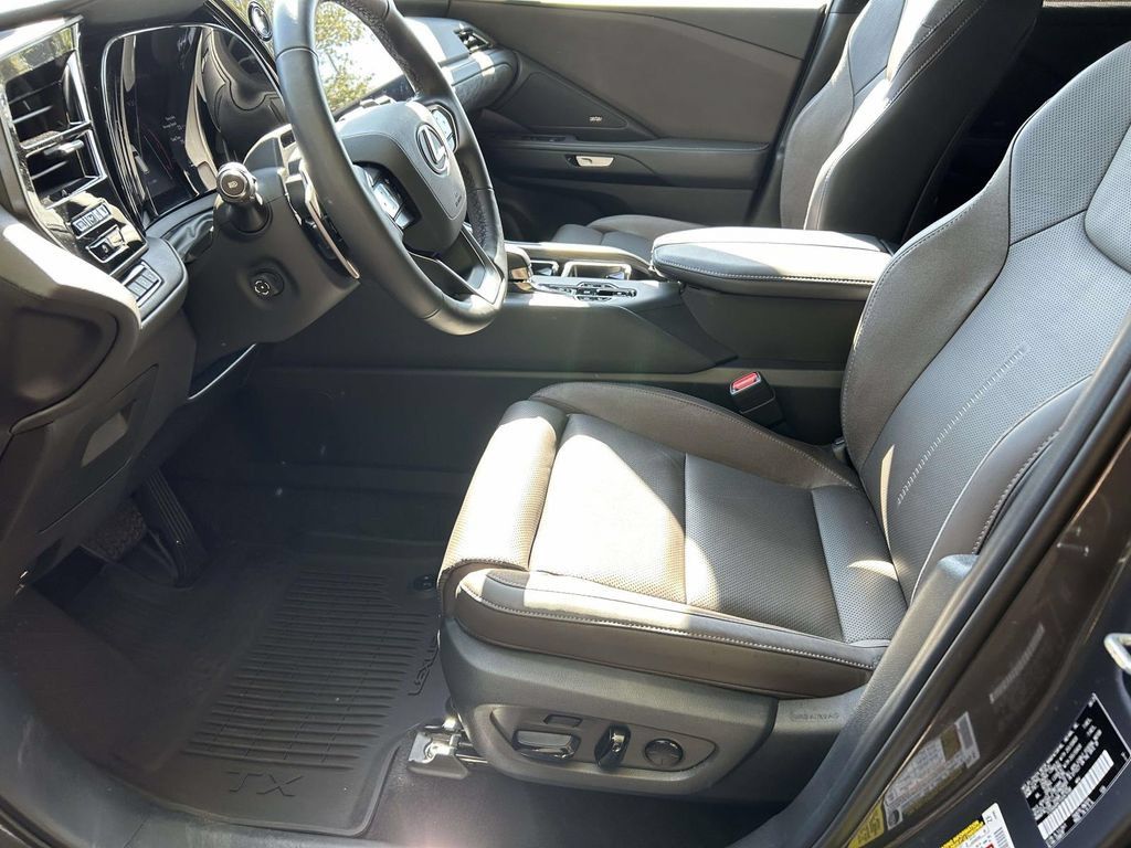 Used 2025 Lexus TX 350 AWD w/ Technology Package image 12
