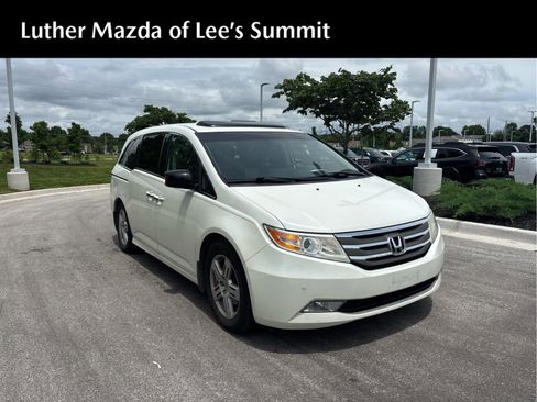 Used 2013 Honda Odyssey Touring image 1