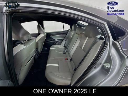 Used 2025 Toyota Camry LE image 22