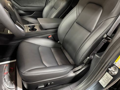 Used 2023 Tesla Model 3 Standard Range RWD image 14