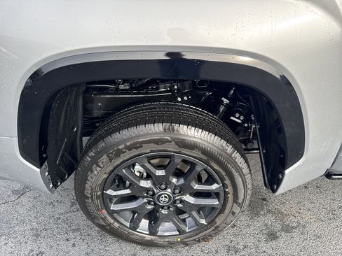 New 2025 Toyota Tundra Platinum image 11