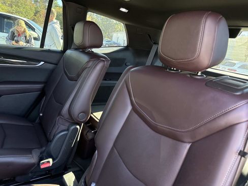 Certified 2024 Cadillac XT6 Premium Luxury w/ Technology Package image 17