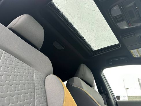 New 2026 Subaru Crosstrek 2.5i Sport w/ Crosstrek Mirror Package AWD/4WD image 18