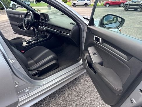 Used 2023 Honda Civic Sport image 27