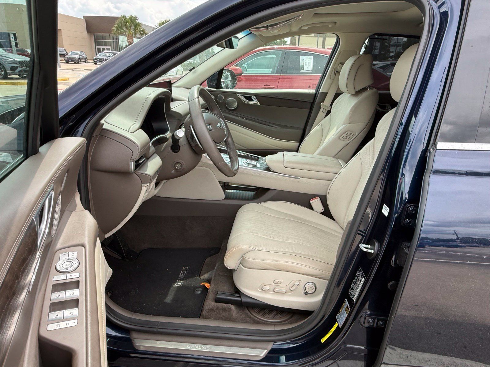 Used 2022 Genesis GV80 2.5T w/ Prestige Package 04 AWD/4WD image 2